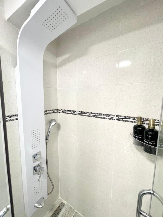 Temple 4 Apartment Bucharest Luaran gambar